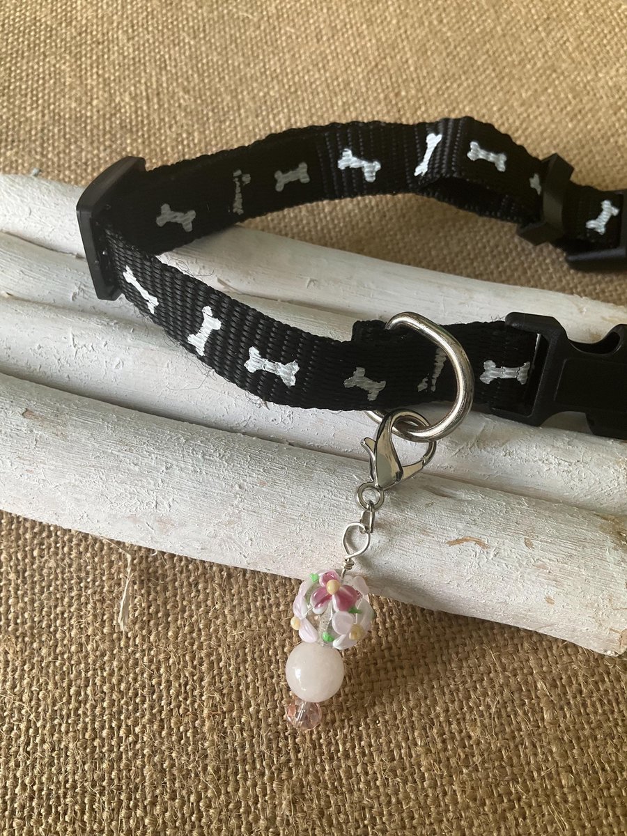 Healing Crystal Pet Charm - Crystal pet jewelry-Rose Quartz Dog Collar Jewelry - Handmade Holistic Protection for Pets & Purses